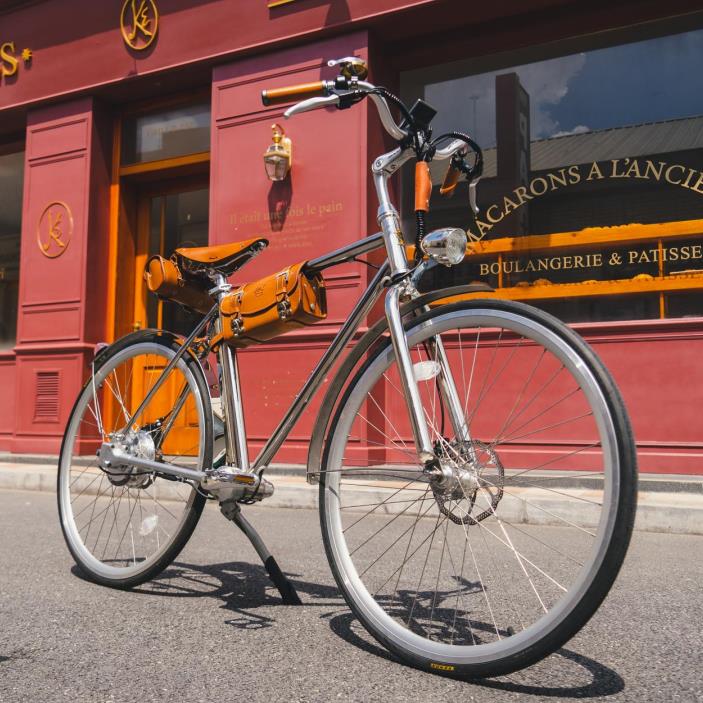<transcy>Bicicleta eléctrica de la ciudad de la rueda de la bici 700C de la impulsión del eje del vintage 350W</transcy>